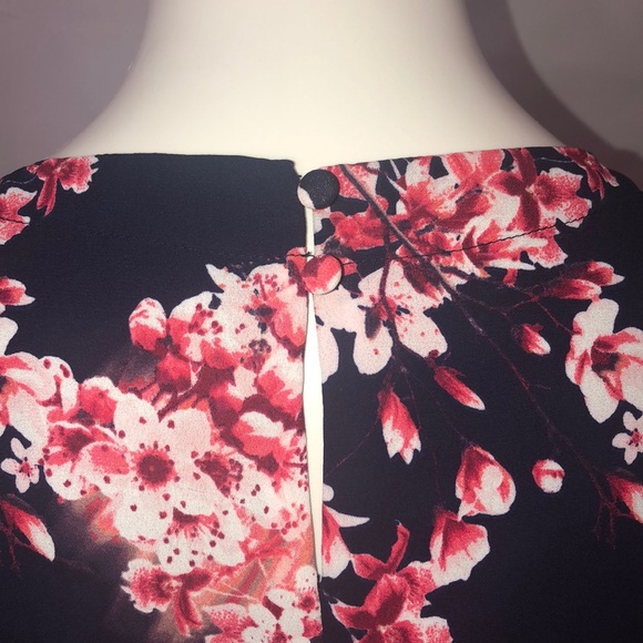 ELLE DRESS! - Picture 8 of 10